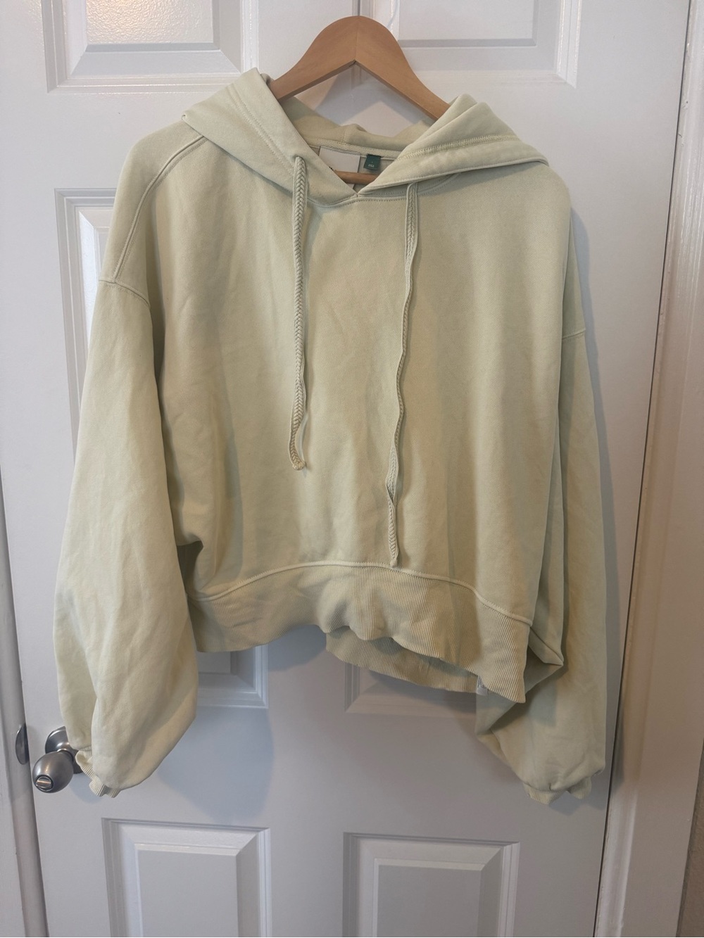 Daily Practice Boxy Cropped Sweatshirt Size Large Butter Yellow